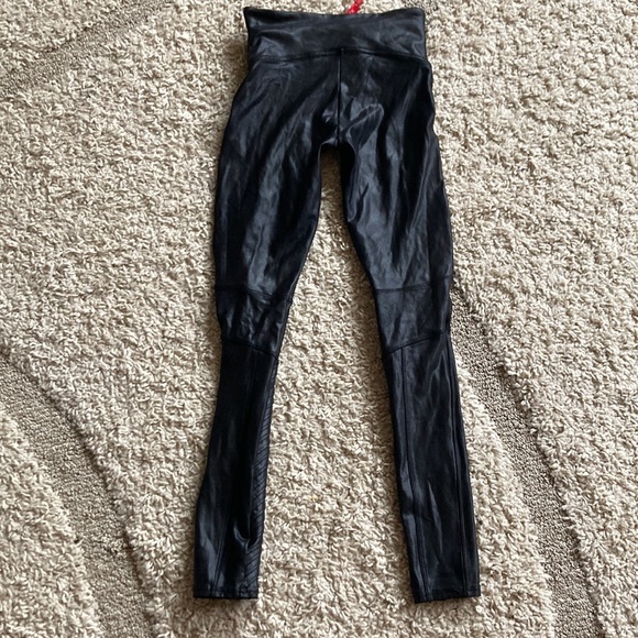 SPANX Moto pleather leggings - Picture 2 of 4